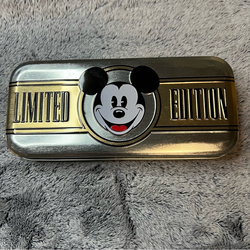 Walt Disney Mickey Mouse 65 Year Commemorative Limited Edition Watch - Picture 7 of 7